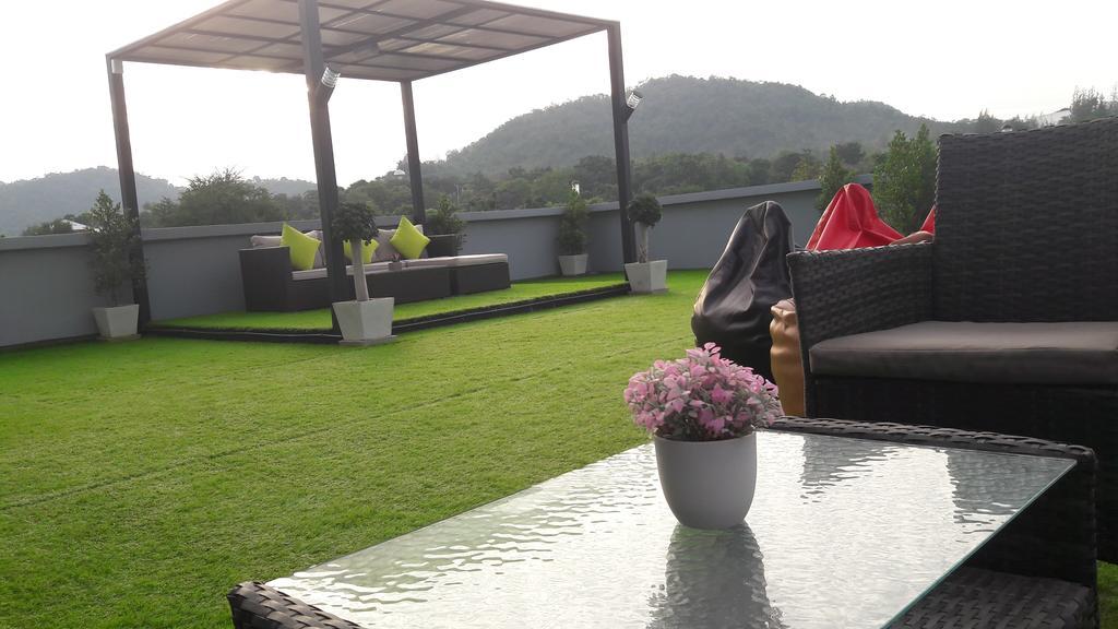 Moment House Hua Hin Hostel Екстериор снимка