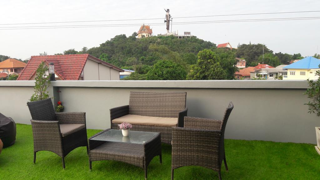 Moment House Hua Hin Hostel Екстериор снимка