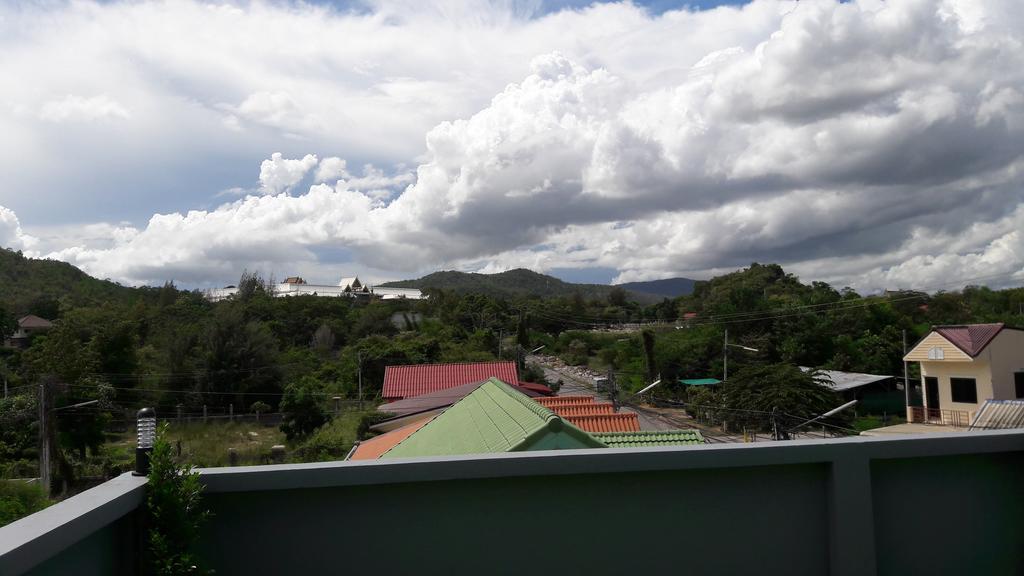 Moment House Hua Hin Hostel Екстериор снимка